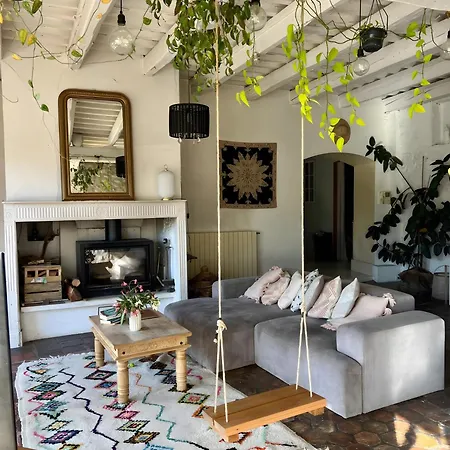 Holiday home Loft Au Bord De L'eau Ucel